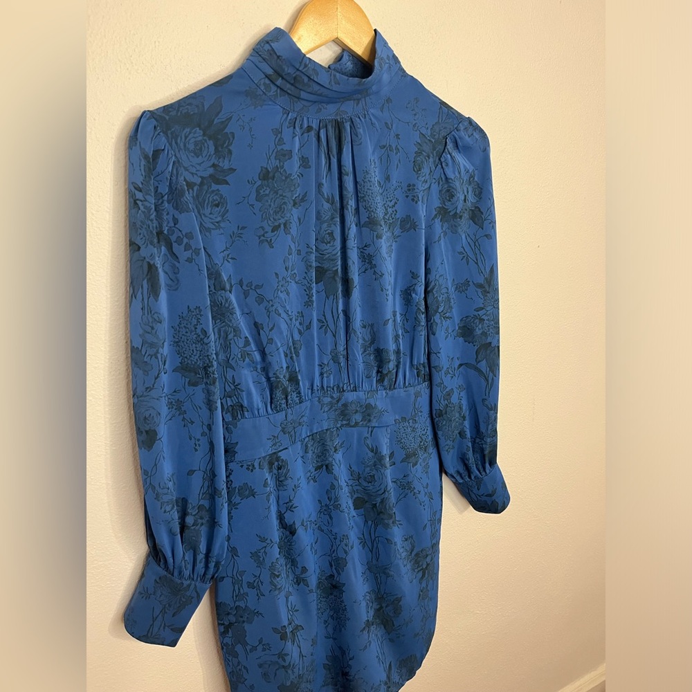 G.P.D. Mirabel Blue Floral Long Sleeve Mini Dress Mock Neck Open Back Size 2 - Picture 4 of 10
